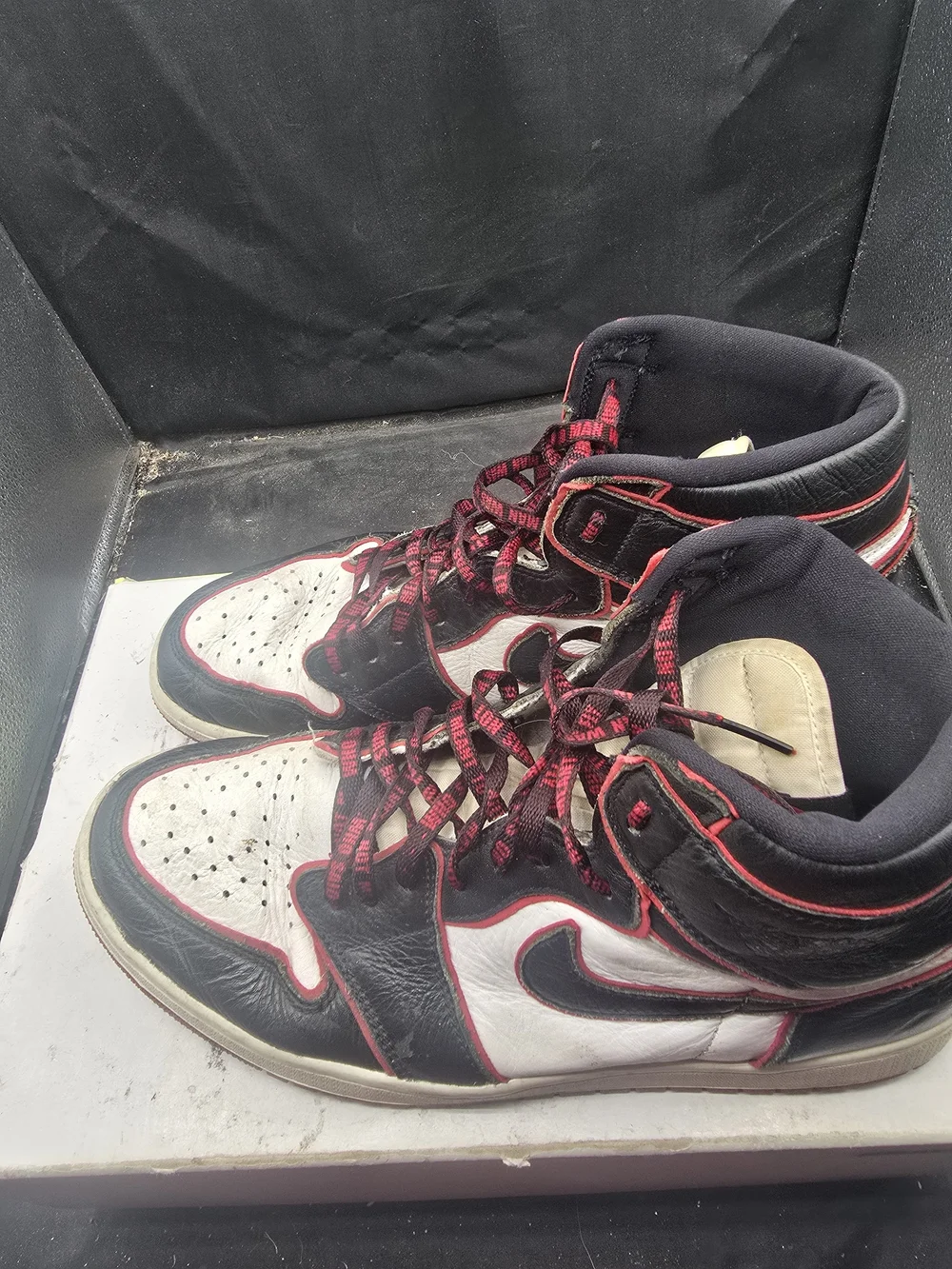 Jordan Men's High-Top Sneakers Black White‎ Red